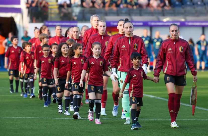 Red Flames players pictured at the start of a soccer game between the national teams of Belgium (Red Flames) and Spain, on the fifth matchday in group A3 of the 2024-25 Women's Nations League competition, on Friday 30 May 2025 in Heverlee, Leuven. BELGA PHOTO VIRGINIE LEFOUR