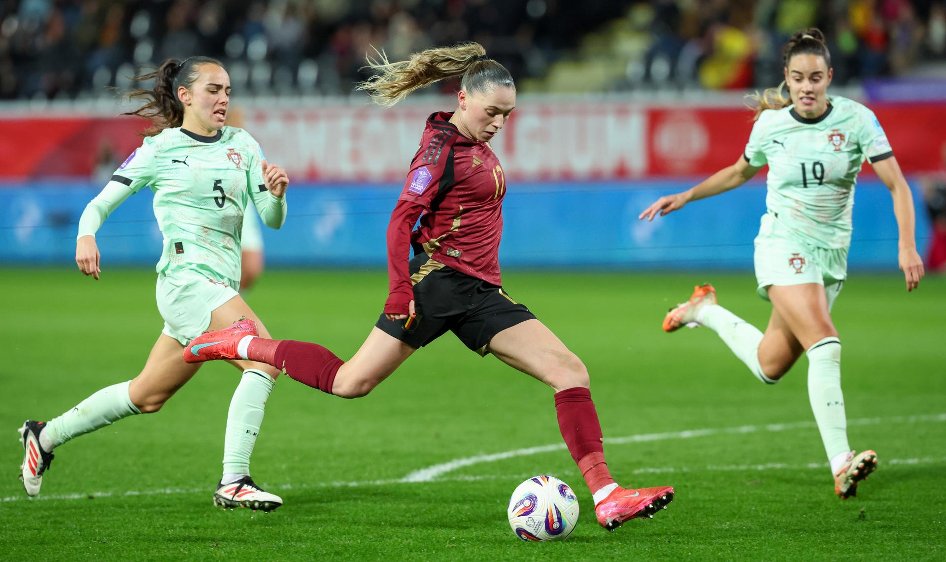 Belgium's Jill Janssens fights for the ball during a soccer game between the national teams of Belgium (Red Flames) and Portugal, on the second matchday in group A3 of the 2024-25 Women's Nations League competition, on Wednesday 26 February 2025 in Heverlee, Leuven. BELGA PHOTO VIRGINIE LEFOUR