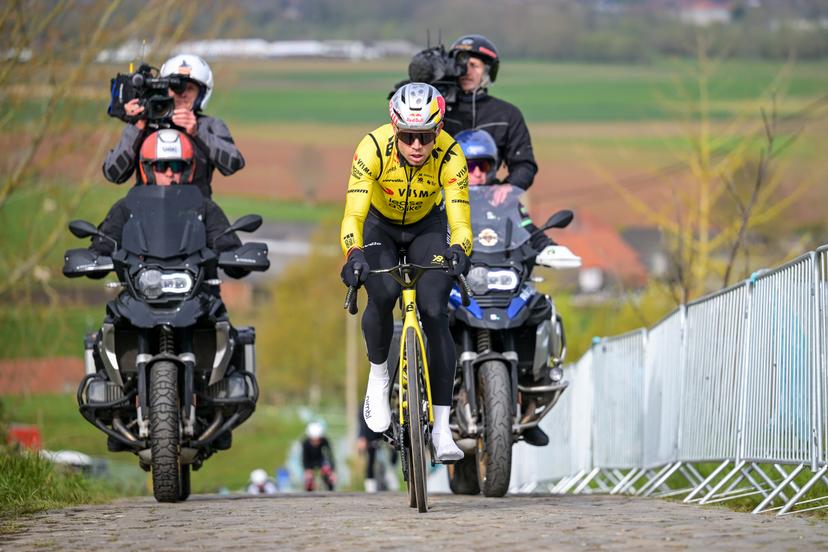 Belgian Wout van Aert pictured in action on the Paterberg climb in Kluisbergen, during a track reconaissance ahead of the Ronde van Vlaanderen/ Tour des Flandres/ Tour of Flanders cycling race, Friday 03 April 2026. The 110th edition of the cycling race will take place on Sunday 05 April.  BELGA PHOTO DAVID PINTENS