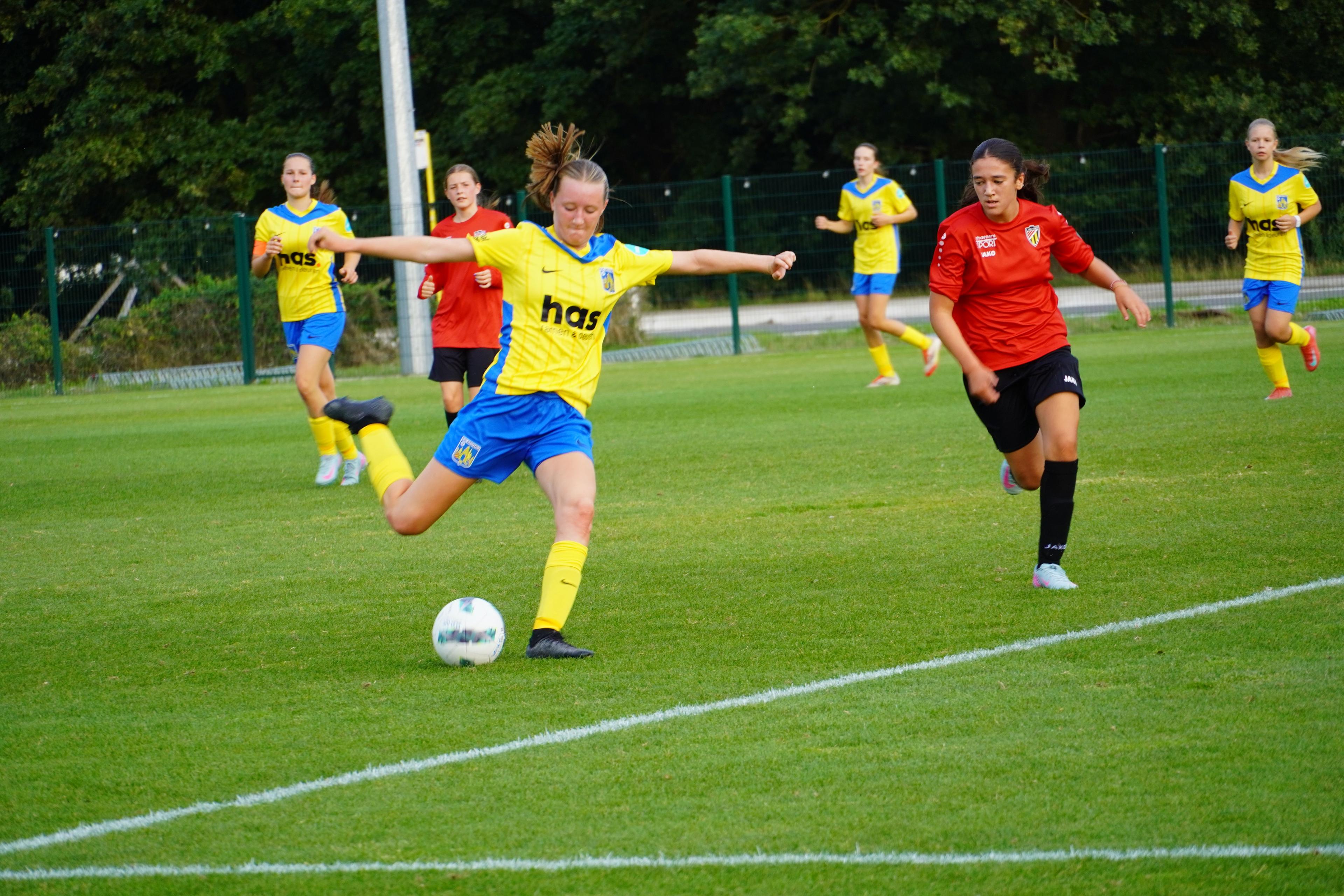 KVC Westerlo vs Lyra Lierse U16 Meisjes