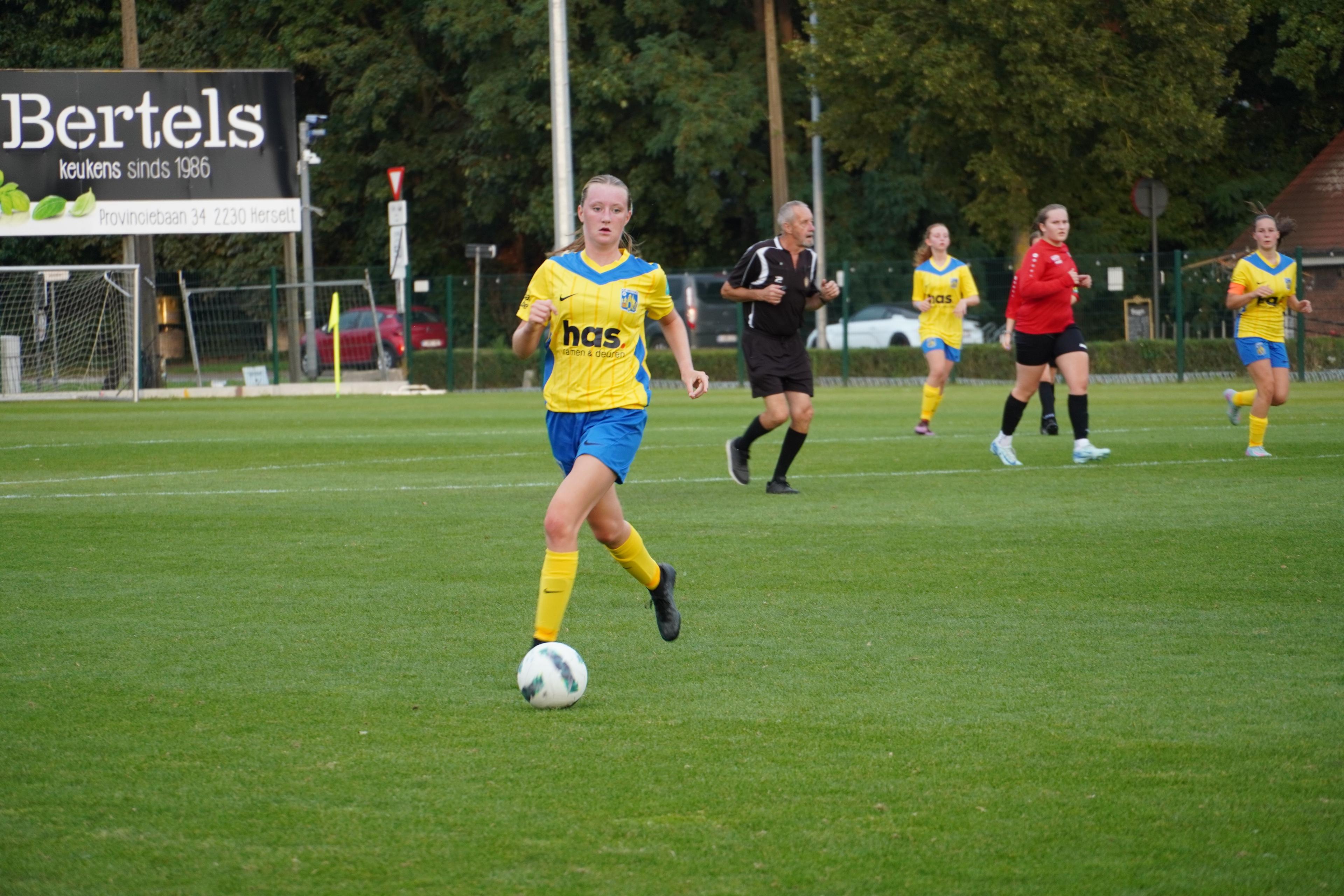 KVC Westerlo vs Lyra Lierse U16 Meisjes