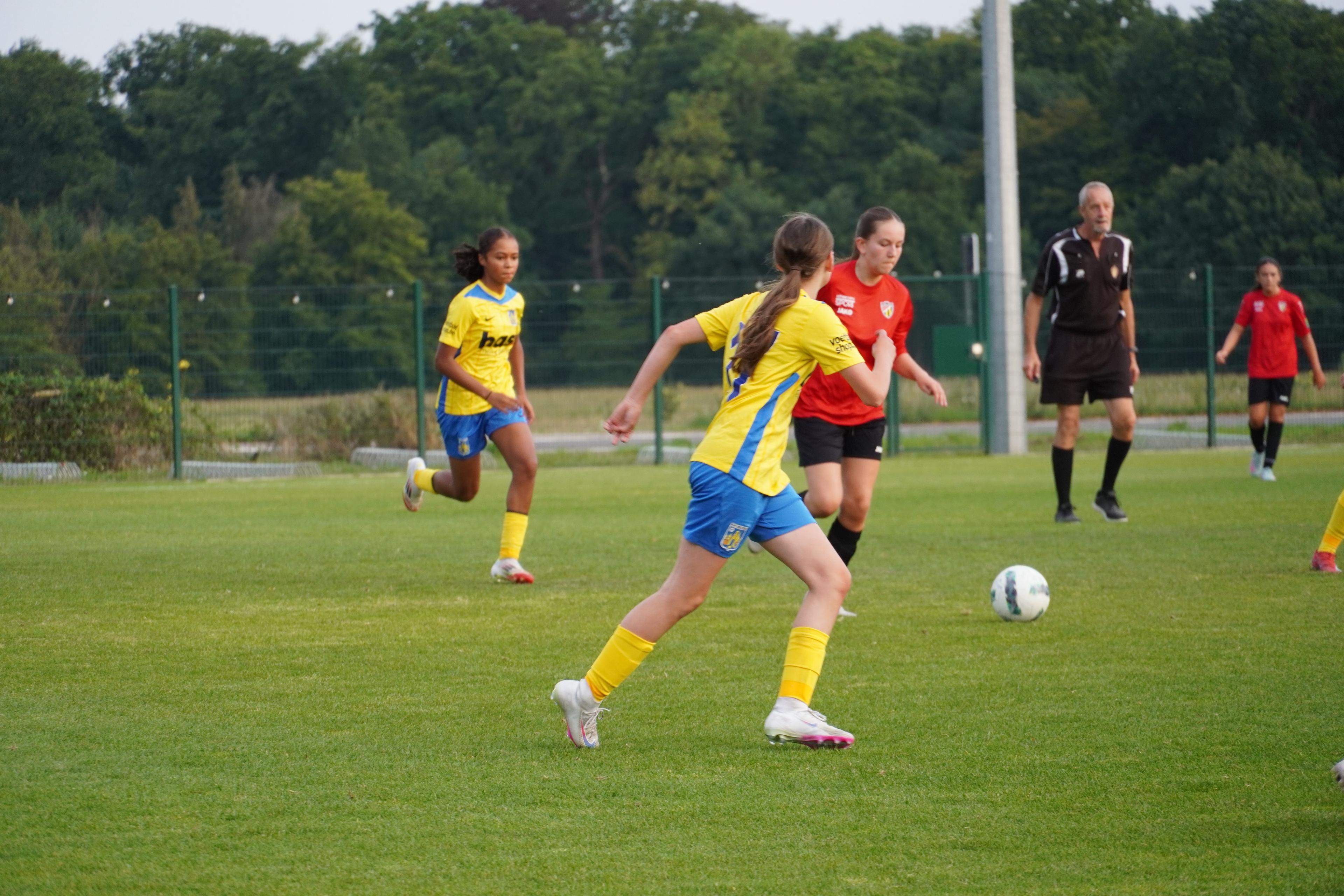 KVC Westerlo vs Lyra Lierse U16 Meisjes