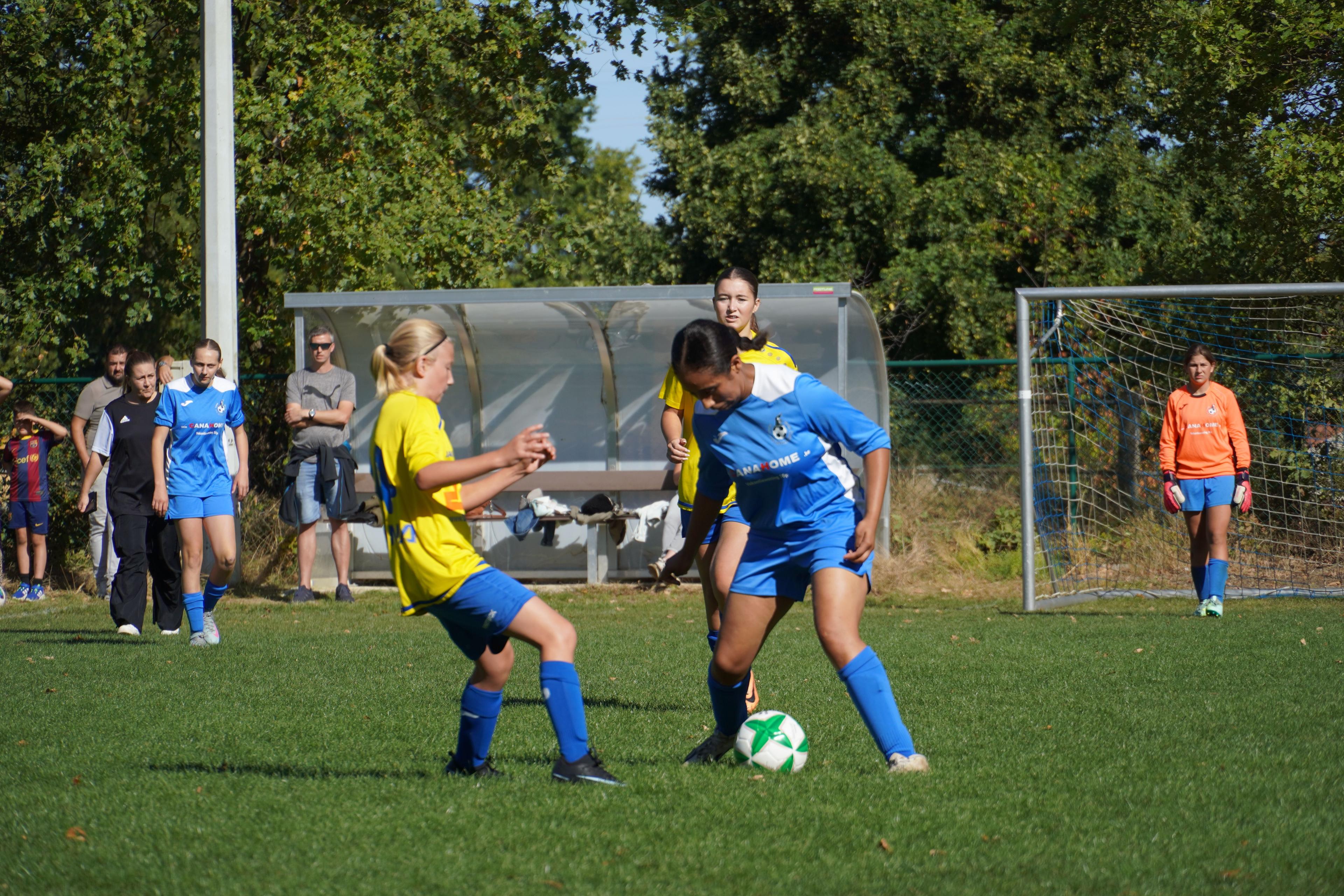 Moldavo VC vs SK Kadijk U16 meisjes