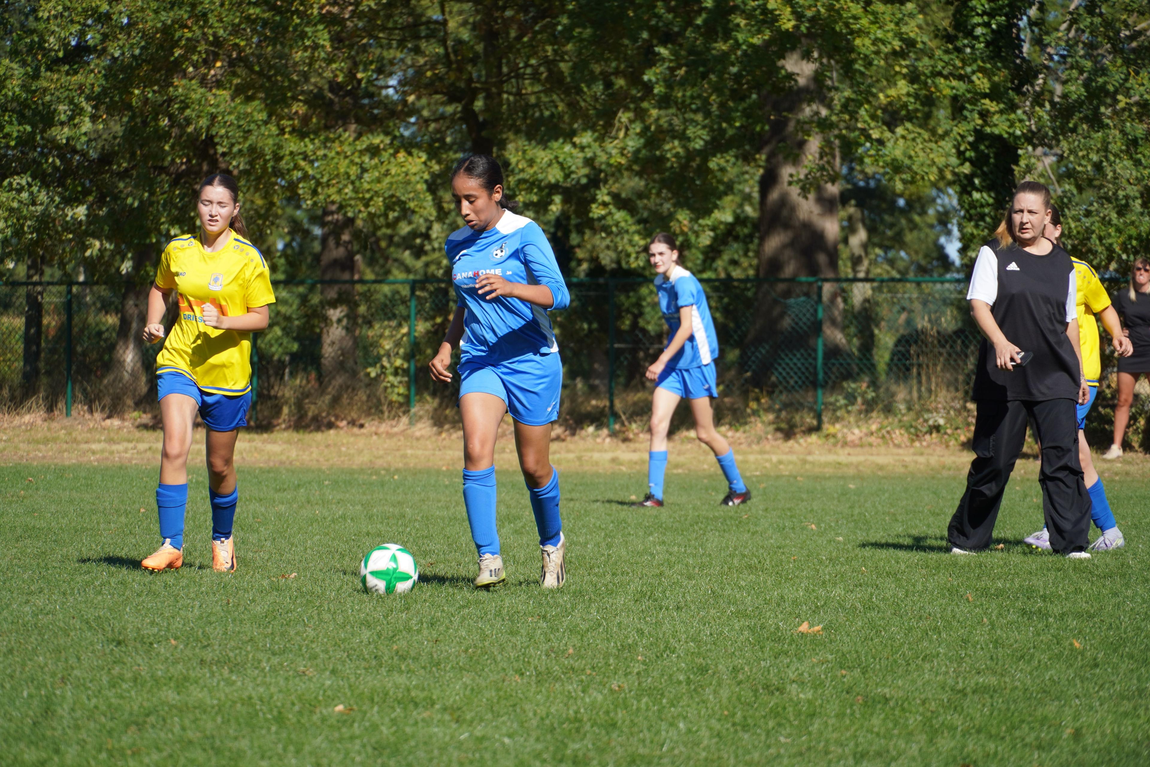 Moldavo VC vs SK Kadijk U16 meisjes