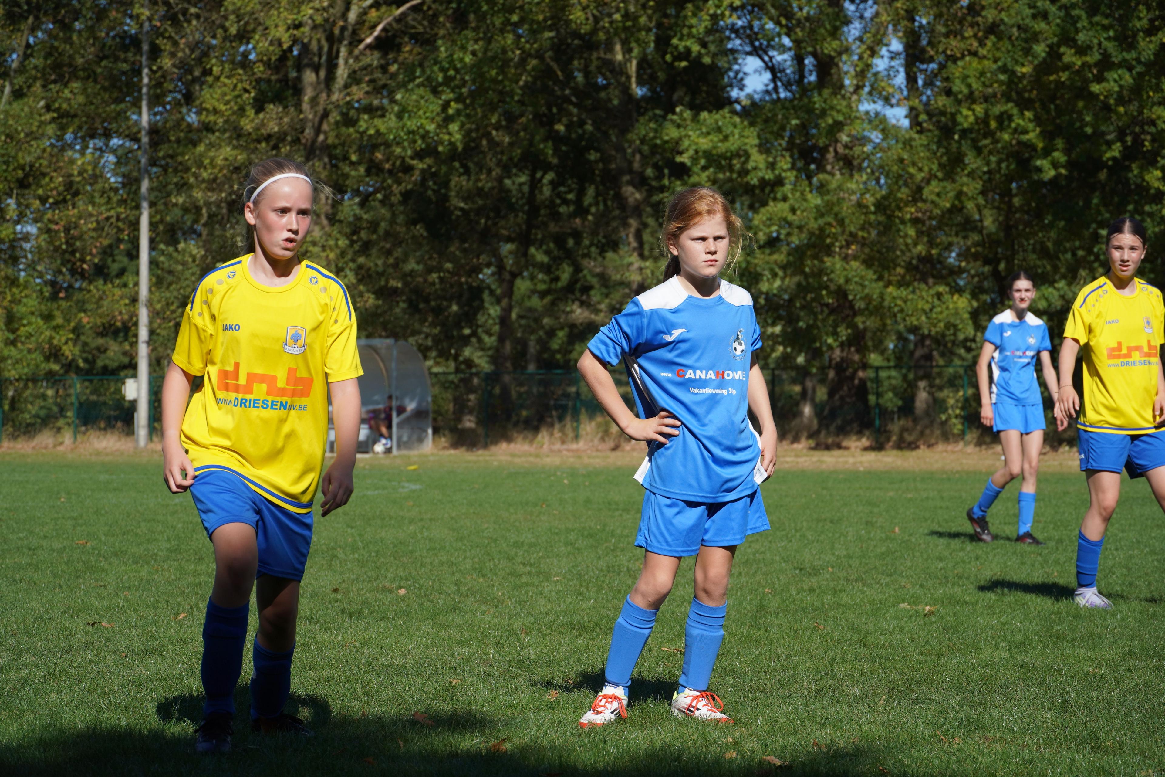 Moldavo VC vs SK Kadijk U16 meisjes