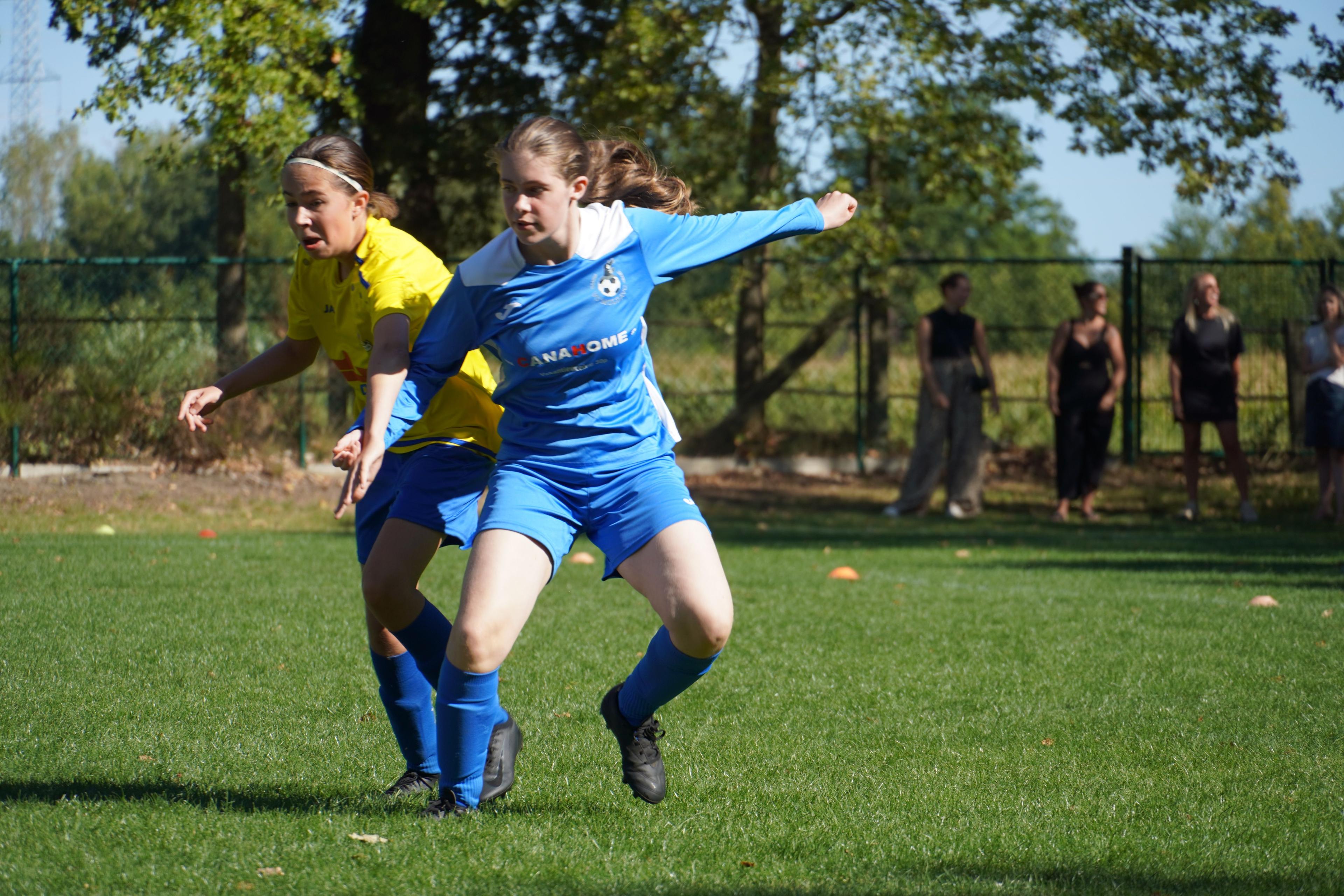 Moldavo VC vs SK Kadijk U16 meisjes