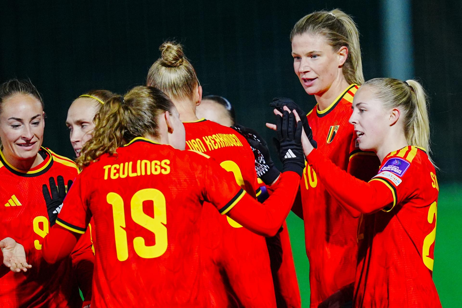 Players of Belgium celebrate after scoring during a game between Belgium's national women's soccer team the Red Flames and Israel, qualifying game 1/6 for the 2027 FIFA Women's World Cup, on Tuesday 03 March 2026, in Budaors, Hungary. BELGA PHOTO ISTVAN DERENCSENYI