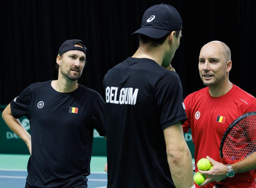 Belgian assistant coach Ruben Bemelmans, Belgian captain Steve Darcis and Belgian Raphael Collignon pictured during a training practice in Bologna, Italy, on Thursday 20 November 2025. Belgium will compete Italy in the semi finals of the Davis Cup top eight Finals, taking place in Bologna from November 18 to 23. BELGA PHOTO BENOIT DOPPAGNE