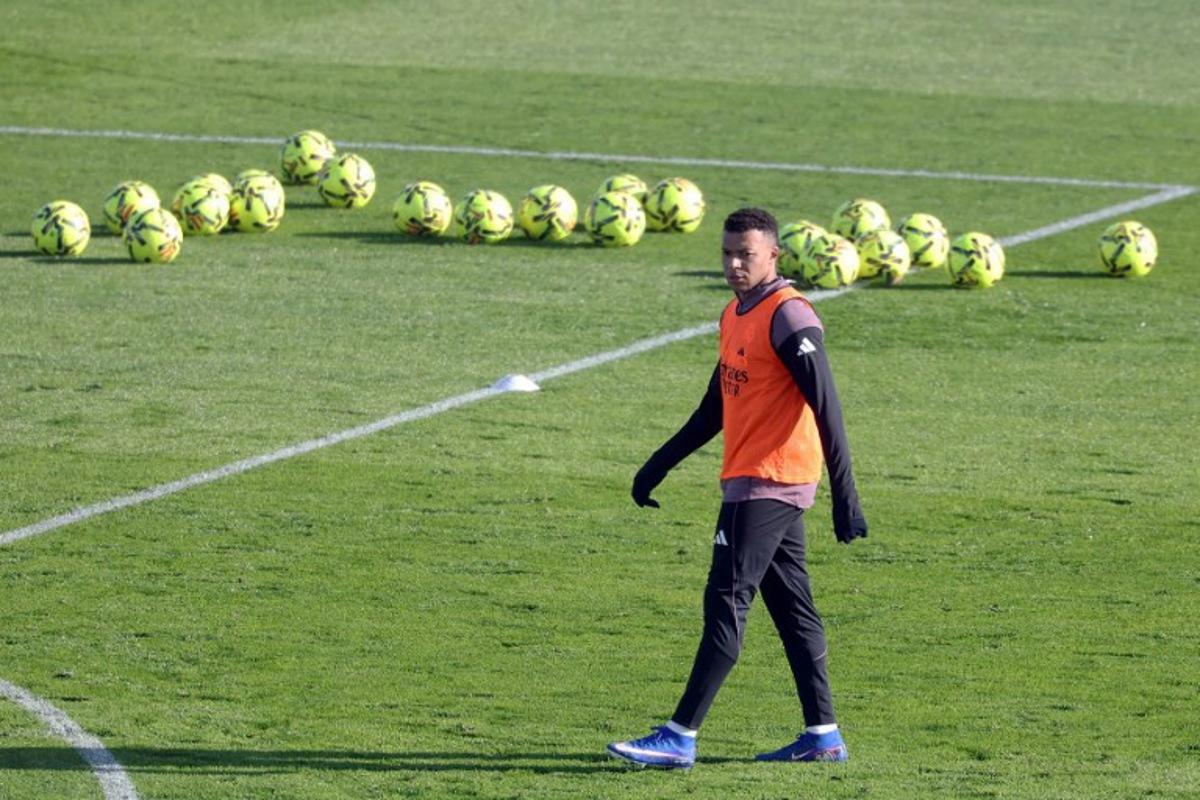 Real Madrid's French forward #10 Kylian Mbappe attends an open door training session at Real Madrid Sports City in Valdebebas, in the outskirts of Madrid, on December 30, 2025.  Real Madrid on December 31, 2025 said Kylian Mbappe had suffered a knee sprain, delivering a blow to their bid to reel in Liga leaders Barcelona and lift the Spanish Super Cup. Pierre-Philippe MARCOU / AFP
