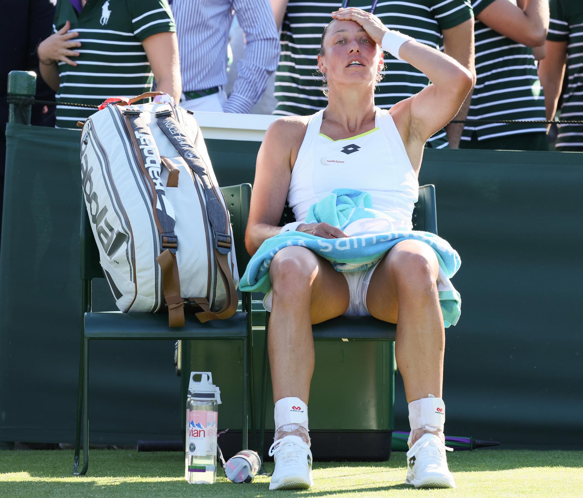 Belgian Yanina Wickmayer reacts after losing a tennis match between Belgian Wickmayer and Mexican Zarazua, in the first round of the women's singles at the 2025 Wimbledon grand slam tournament, Monday 30 June 2025 at the All England Tennis Club, in South-West London, Britain. BELGA PHOTO BENOIT DOPPAGNE