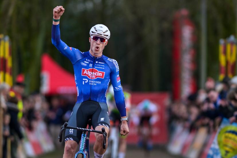 Belgian Niels Vandeputte celebrates as he crosses the finish line to win the men's elite race of the 'Parkcross' cyclocross cycling event, race 6/7 in the 'Exact Cross' competition, Wednesday 04 February 2026 in Maldegem. BELGA PHOTO DAVID PINTENS