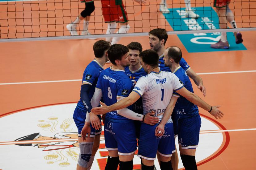 Roeselare's players celebrate after scoring during a volleyball match between Knack Roeselare and Greenyard Maaseik, Thursday 25 April 2024 in Roeselare, the fourth match of the best-of-five finals in the Play Offs of the Belgian volleyball competition. BELGA PHOTO KURT DESPLENTER