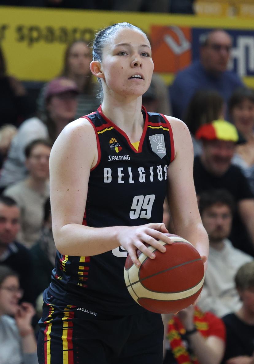 Belgium's Ine Joris pictured in action during a basketball game between Belgian national team the Belgian Cats and Azerbaijan, a qualification game (5/6) for the 2025 Eurobasket tournament, on Thursday 06 February 2025 in Oostende, Belgium. BELGA PHOTO VIRGINIE LEFOUR