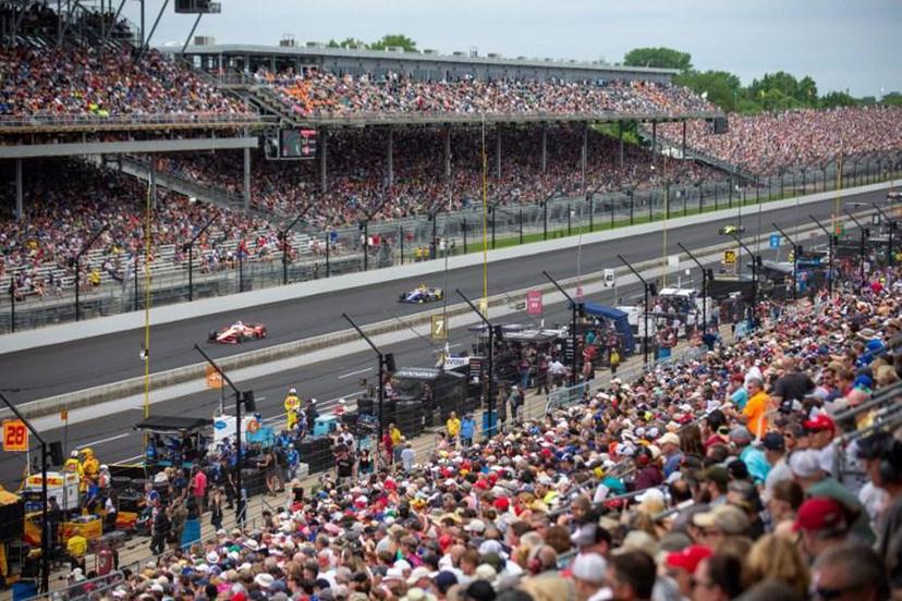 Race fans watch the 103rd race of the Indianapolis 500 at Indianapolis Motor Speedway on May 26, 2019 in Indiana.  Kerem Yucel / AFP