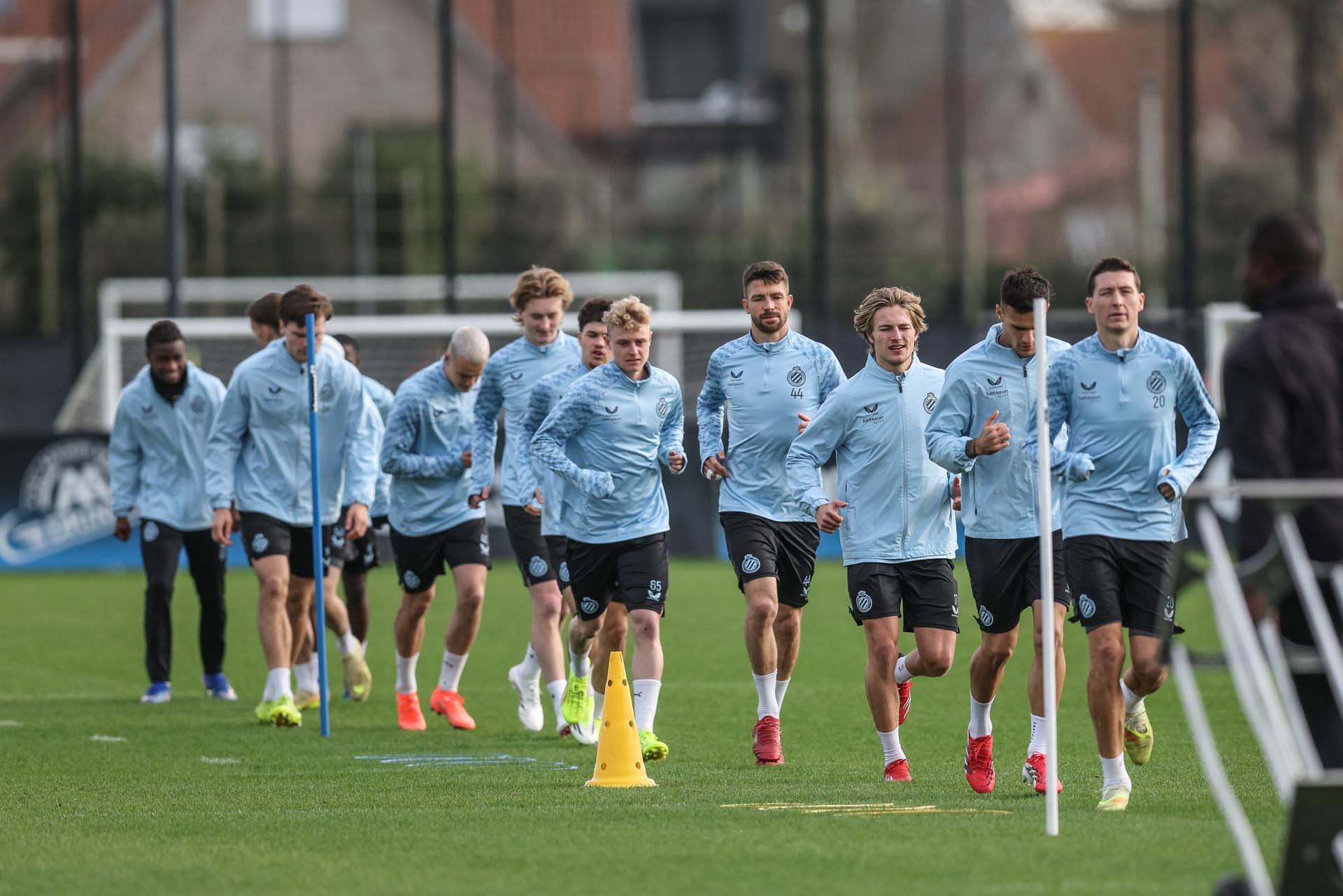 Club's players pictured during a training session of Belgian soccer team Club Brugge, in Knokke-Heist, on Monday 23 February 2026. Tomorrow, Club Brugge will play against Spanish team Atletico Madrid, a return leg game in the Knockout phase play-offs of the UEFA Champions League tournament. BELGA PHOTO BRUNO FAHY