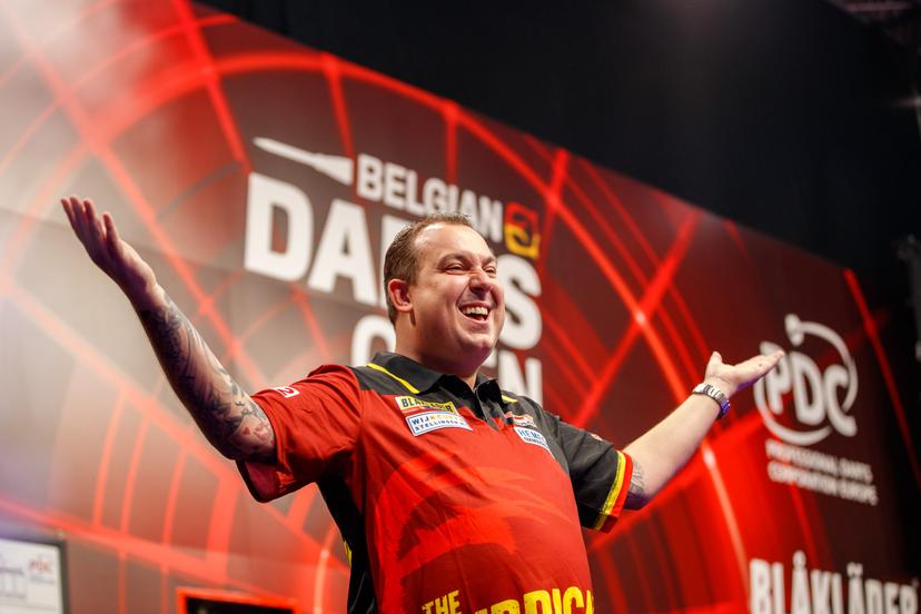 Belgian Kim Huybrechts pictured in action during the third day of the Belgian Darts Open, Sunday 25 September 2022 in Wieze, a tournament in the European Tour that takes places from September 23 until September 25. BELGA PHOTO JEF MATTHEE