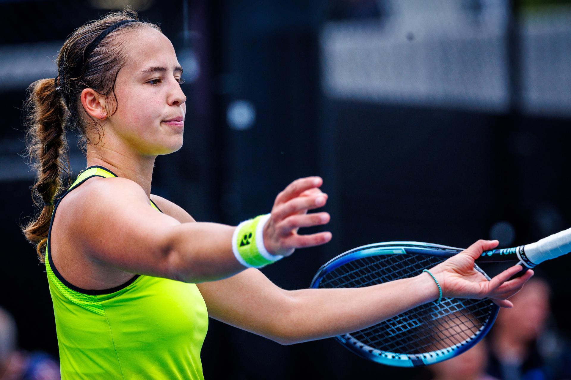 Belgium¿s Hanne Vandewinkel during a qualifying match against USA¿s Carol Young Suh at the Australian Open, Melbourne Park, Melbourne, January 13, 2026.    Photo by Patrick Hamilton/SIPA USA) ---  BENELUX ONLY     ---