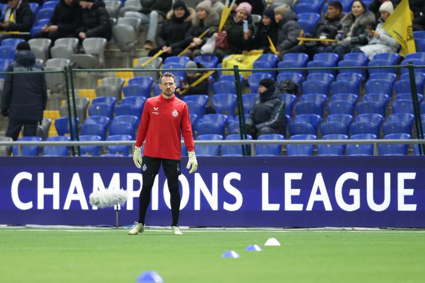 Club's goalkeeper Simon Mignolet pictured in action during the warming-up for a soccer game between Kazakh FC Kairat Almaty and Belgian Club Brugge KV, Tuesday 20 January 2026 in Astana, Kazakhstan, on day seven of the League phase of the UEFA Champions League tournament. BELGA PHOTO BRUNO FAHY
