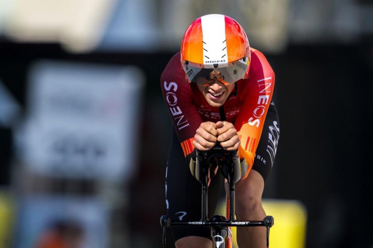 Great Britain's Samuel Watson (Ineos) competes in the prologue of the Tour of Romandie UCI cycling World tour, a 3.4 km time trial from Saint-Imier to Saint-Imier, on April 29, 2025.  Fabrice COFFRINI / AFP