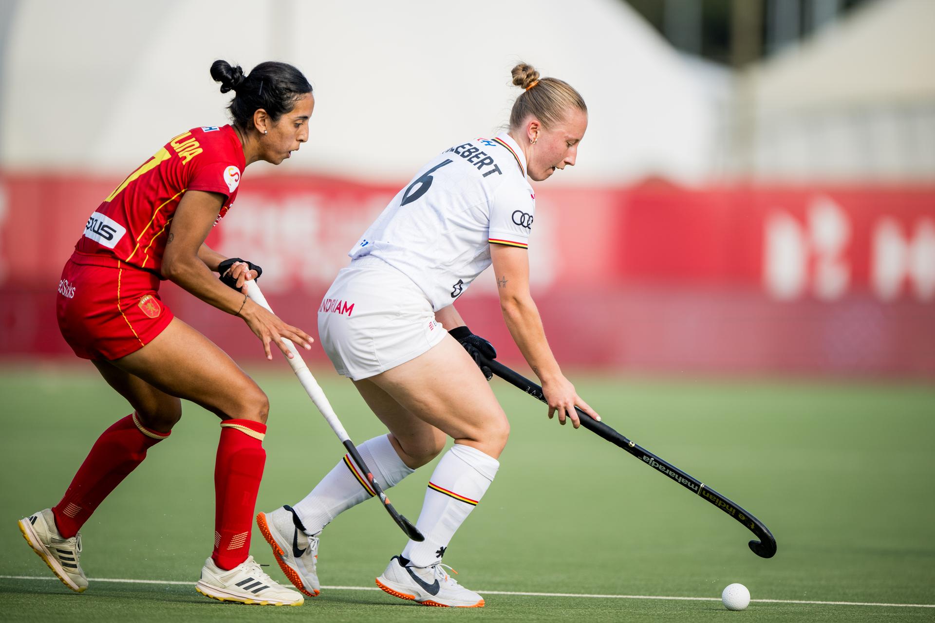 Spain's Luciana Molina and Belgium's Charlotte Englebert pictured in action during a hockey game between Belgian national team Red Panthers and Spain, match 11/16 in the group stage of the 2025 women's FIH Pro League, Tuesday 17 June 2025 in Antwerp. BELGA PHOTO JASPER JACOBS
