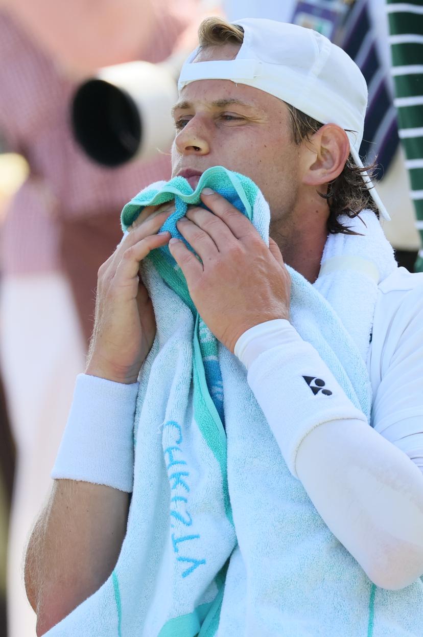 Belgian Zizou Bergs looks dejected during a tennis match between Belgian Bergs and South African Harris, in the first round of the men's singles at the 2025 Wimbledon grand slam tournament, Monday 30 June 2025 at the All England Tennis Club, in South-West London, Britain. BELGA PHOTO BENOIT DOPPAGNE