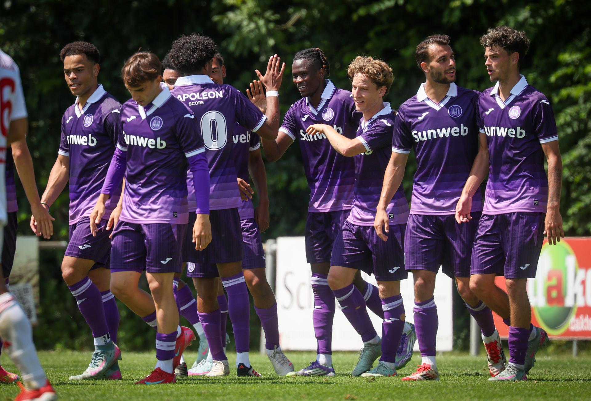 Anderlecht's Moussa N'Diaye celebrates after scoring during a friendly soccer game between Belgian soccer team RSC Anderlecht and Rakow Częstochowa, during their summer camp in Renesse, the Netherlands on Saturday 12 July 2025. The team is preparing for the upcoming 2025-2026 first division season. BELGA PHOTO VIRGINIE LEFOUR