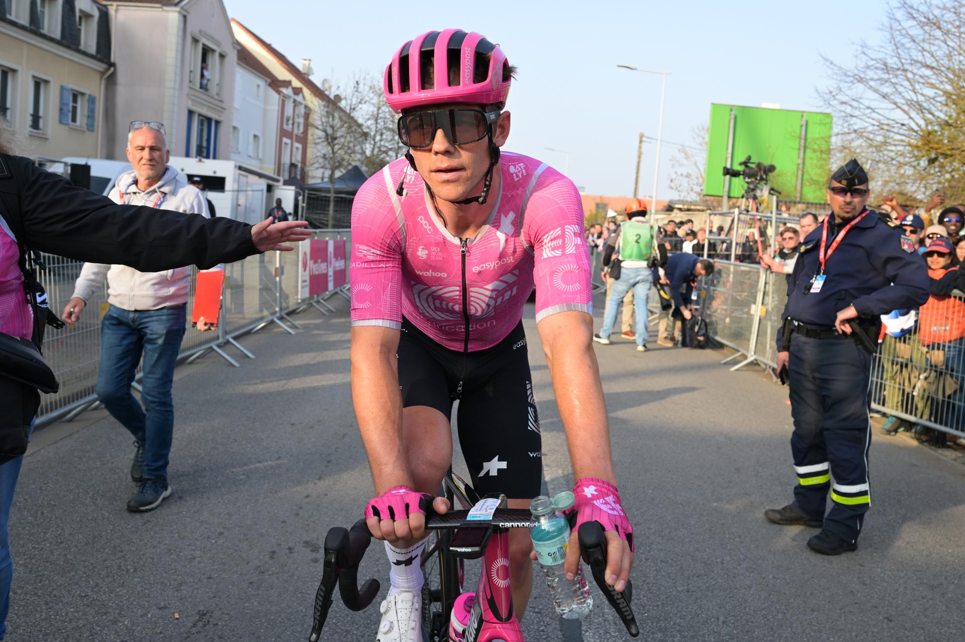 American Luke Lamperti of EF Education - EasyPost reacts after he won the sprint of the first stage of 84th edition of the Paris-Nice cycling race, 170,9 km from Archeres to Carrieres-sous-Poissy, Sunday 08 March 2026. BELGA PHOTO DAVID PINTENS