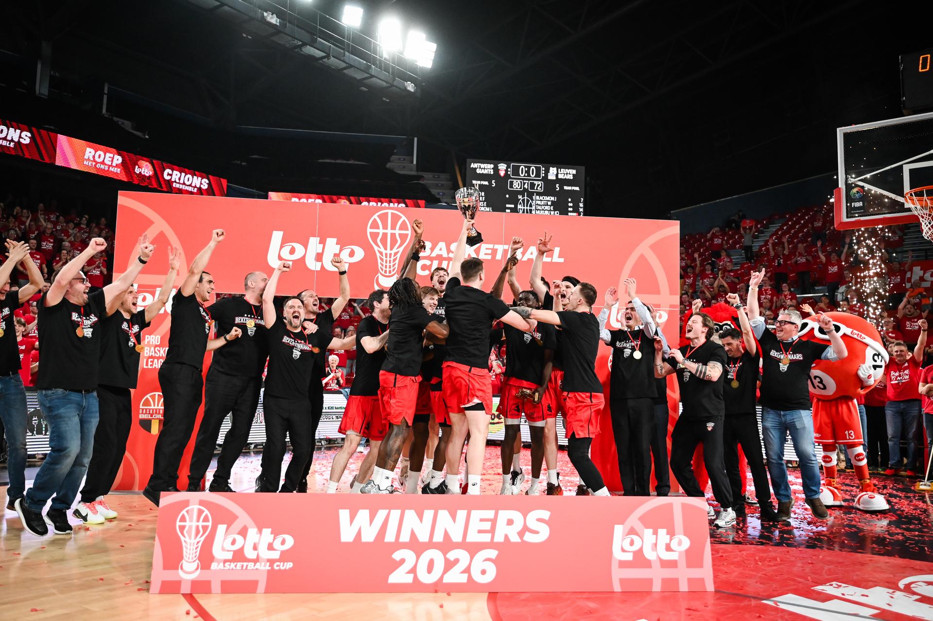 Antwerp's players celebrate after winning a basketball match between Antwerp Giants and Leuven Bears, Sunday 22 March 2026 in Charleroi, the final of the men's Belgian 2026 Basketball Cup. BELGA PHOTO ELIAS ROM