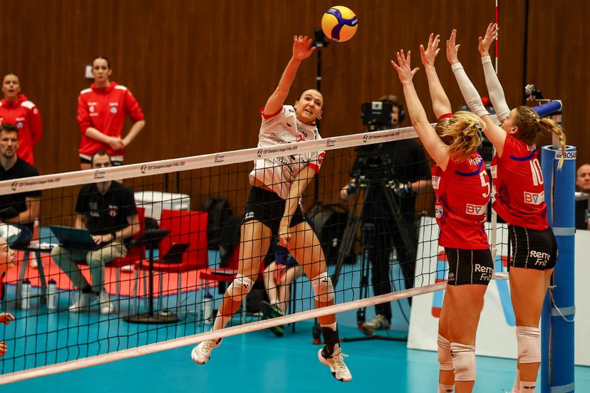 Roeselare's Nikita De Paepe pictured in action during the match between Asterix AVO Beveren and Darta Bevo Roeselare, a Play-off Final (belle, best-of-3) game in the Lotto Volley League women, Thursday 01 May 2025 in Beveren. BELGA PHOTO DAVID PINTENS