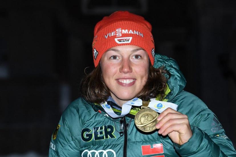 (FILES) German Biathlete Laura Dahlmeier celebrates during the medal ceremony of the women's 10km pursuit competition at the IBU Biathlon World Championships in Ostersund, Sweden, on March 10, 2019. Former German Biathlete Laura Dahlmeier has been seriously injured in a mountaineering  accident folling a rockfall in Pakistan on July 28, 2025, according to her management. Jonathan NACKSTRAND / AFP
