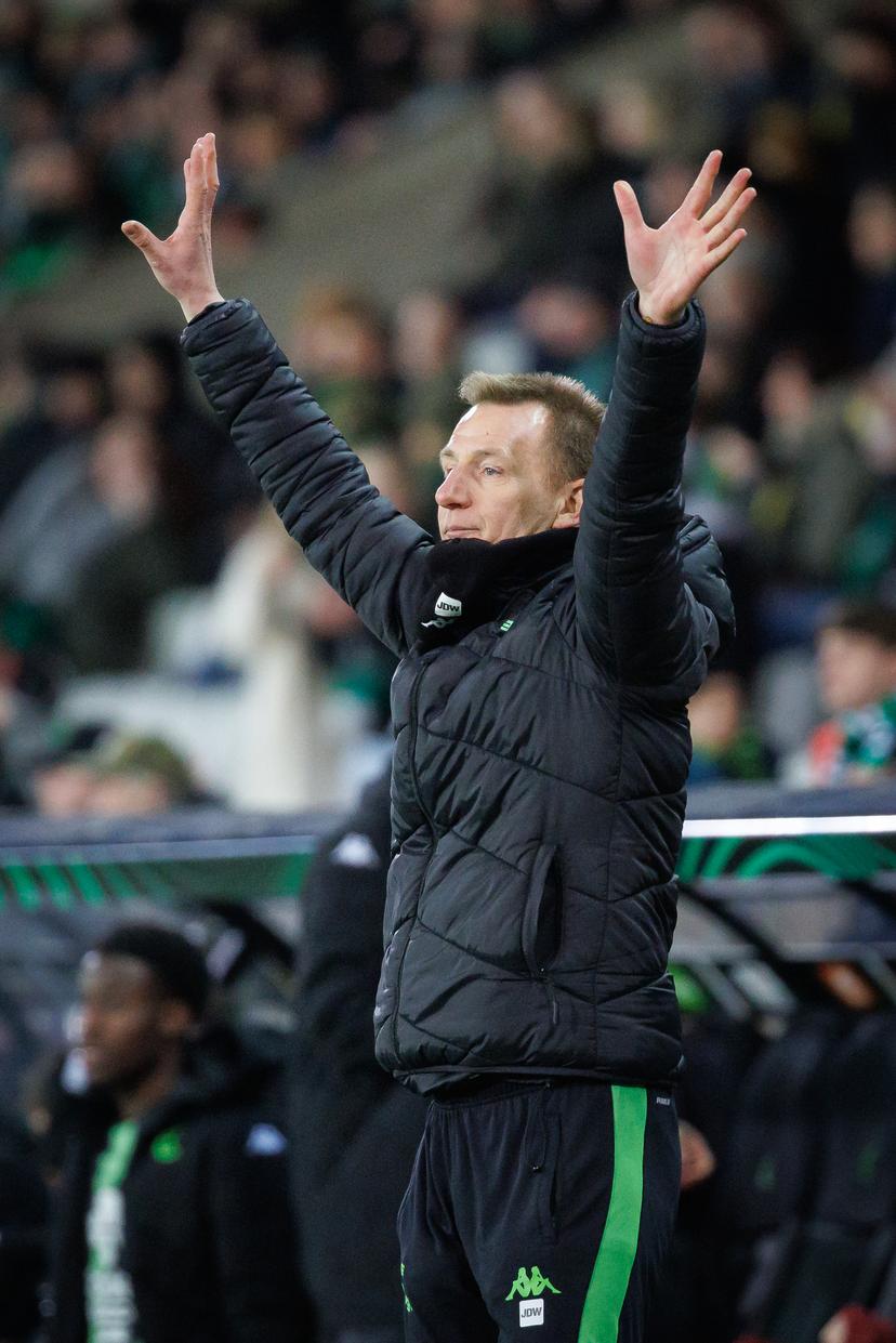 Cercle's assistant coach Jimmy De Wulf pictured during a soccer game between Belgian Cercle Brugge KSV and Polish Jagiellonia Bialystok, the return leg of the round of 16 of the UEFA Conference League tournament, Thursday 13 March 2025 in Brugge. Cercle lost 0-3 the first leg. BELGA PHOTO KURT DESPLENTER