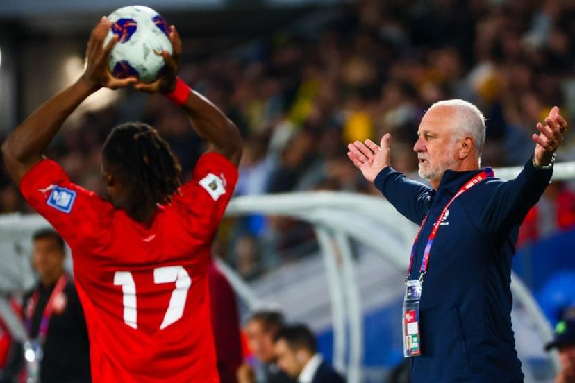 Australia's coach Graham Arnold (R) reacts during the 2026 FIFA World Cup AFC qualifiers football match between Australia and Bahrain at Cbus Super Stadium on the Gold Coast on September 5, 2024.  Patrick HAMILTON / AFP