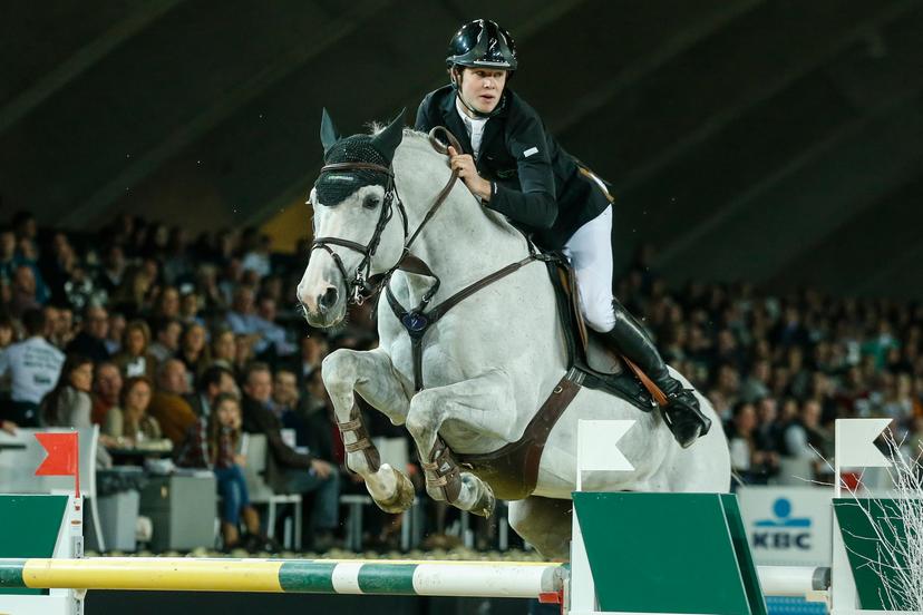 20131230 - MECHELEN, BELGIUM: Belgian Constant Van Paesschen and his horse Citizenguard Toscan Sainte in action during the Longines FEI World Cup Jumping competition at the 'Vlaanderens Kerstjumping - Memorial Eric Wauters' equestrian event, in Mechelen, Monday 30 December 2013. BELGA PHOTO THIERRY ROGE