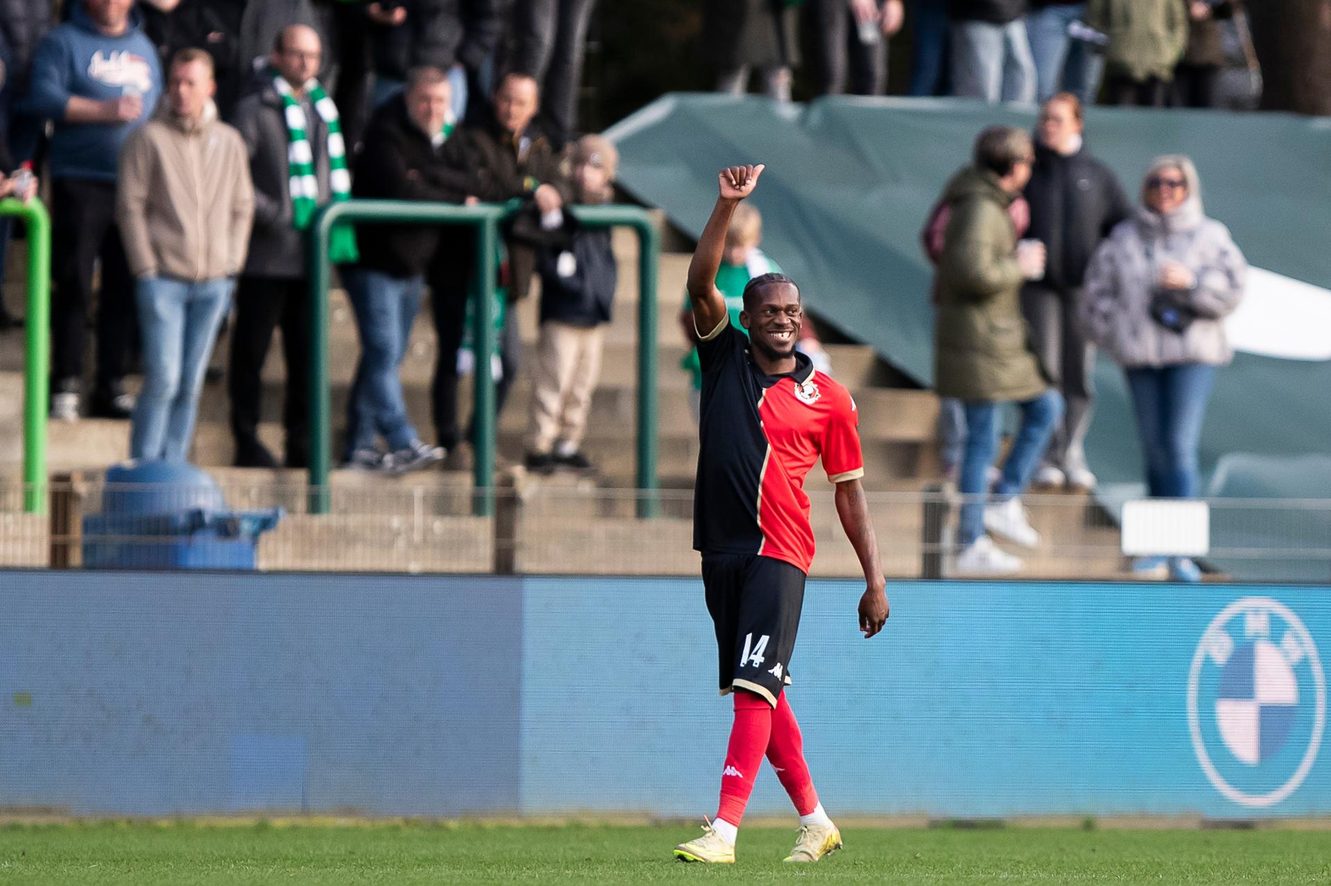 Seraing's Fostave Mabani celebrates after scoring during a soccer game between Lommel SK and RFC Seraing, Sunday 01 March 2026 in Lommel, on day 27 (out of 30) of the 2025-2026 'Challenger Pro League' 1B second division of the Belgian championship. BELGA PHOTO KRISTOF VAN ACCOM