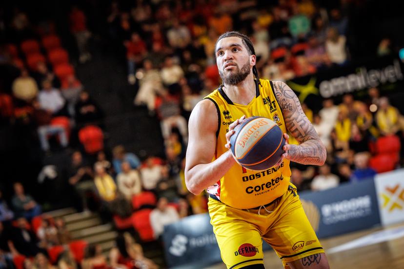 Oostende's Timmy Allen pictured in action during a basketball match between BC Oostende and Okapi Aalst, Friday 21 March 2025 in Oostende, on day 27 of the 'BNXT League' Belgian and Dutch first division basket championships. BELGA PHOTO KURT DESPLENTER