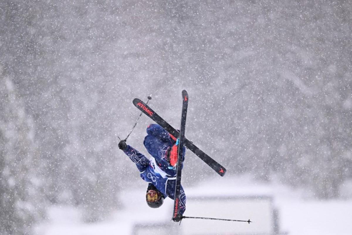 Britain's Gus Kenworthy competes in the freestyle skiing men's freeski halfpipe qualification run 1 during the Milano Cortina 2026 Winter Olympic Games at Livigno Snow Park, in Livigno (Valtellina), on February 20, 2026.  Kirill KUDRYAVTSEV / AFP