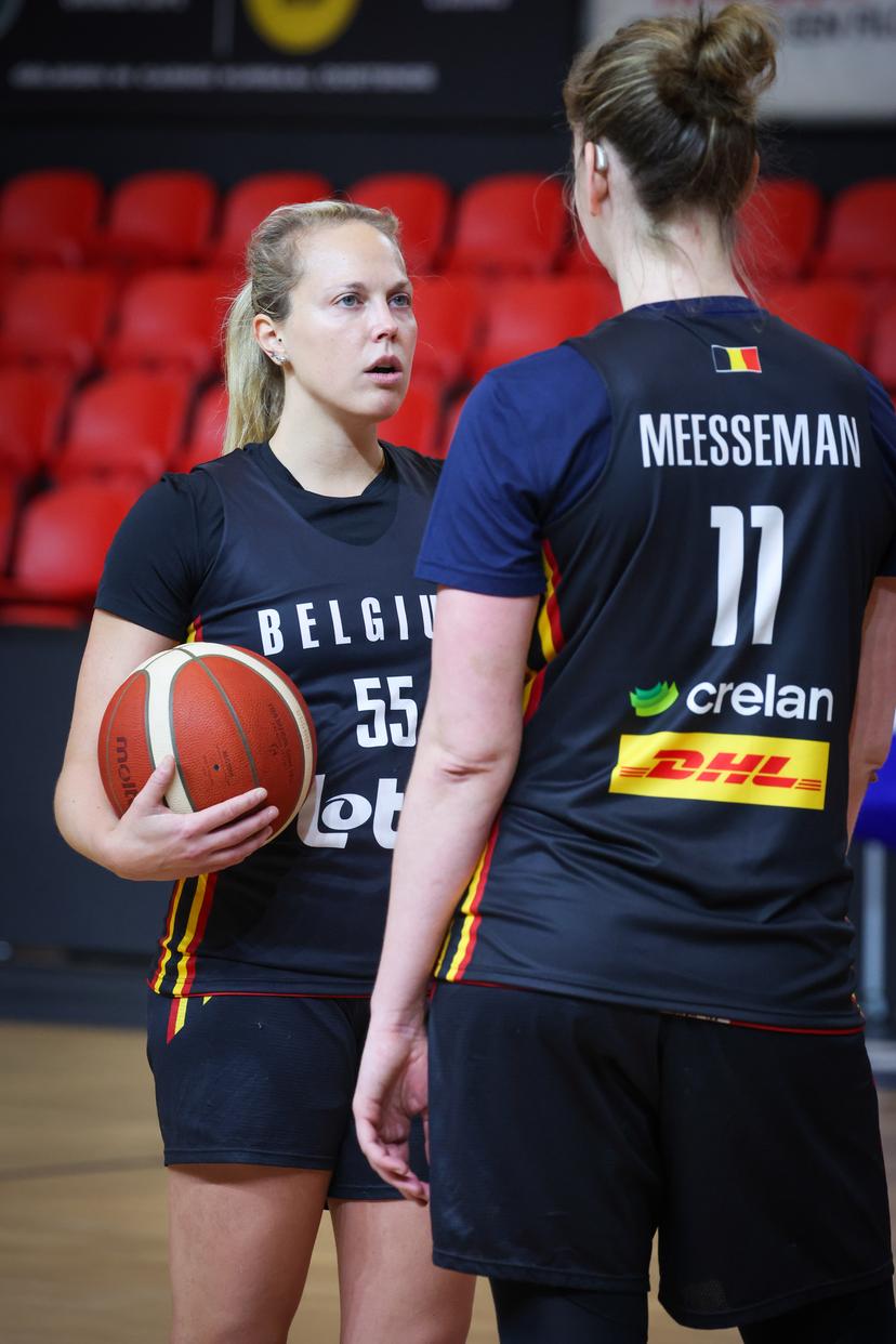 Belgium's Julie Allemand and Belgium's Emma Meesseman pictured during the media day of Belgian national women basketball team 'the Belgian Cats', in Oostende, Monday 03 February 2025. The Cats will play on 06 February a FIBA EuroBasket 2025 qualifier game against Azerbaijan. BELGA PHOTO VIRGINIE LEFOUR