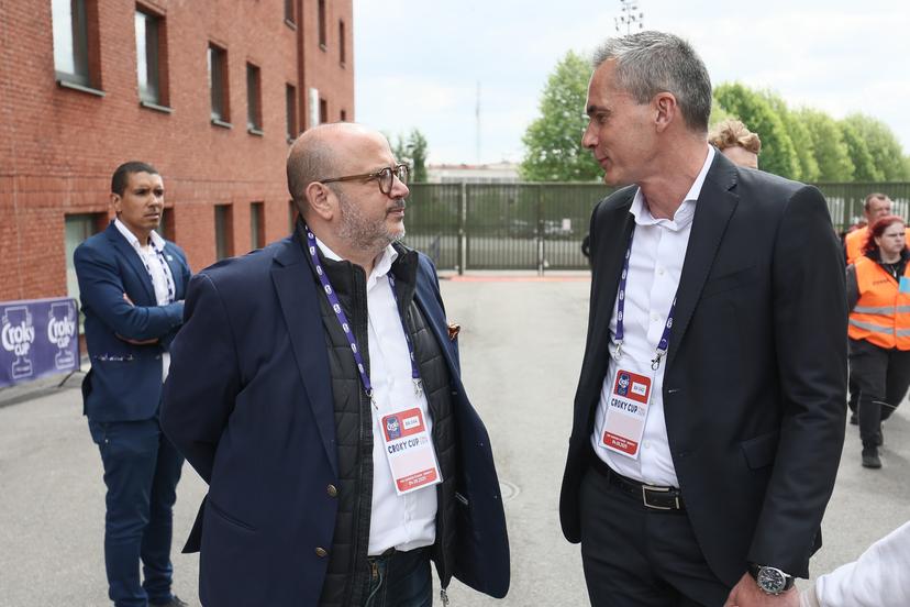 Minister of Interior Bernard Quintin and Loryn Parijs pictured during a briefing of stewards at King Baudouin Stadium with a focus on safety, ahead of a soccer game between Club Brugge and RSC Anderlecht in Brussels, Sunday 04 May 2025, the final of the 'Croky Cup' Belgian soccer cup. BELGA PHOTO BRUNO FAHY