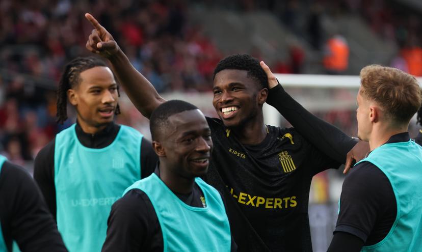 Charleroi's Check Keita celebrates after scoring during a soccer match between Royal Antwerp FC and Sporting Charleroi, Thursday 29 May 2025 in Antwerp, on the last day of the Europe' Play-offs of the 2024-2025 'Jupiler Pro League' first division of the Belgian championship. BELGA PHOTO VIRGINIE LEFOUR