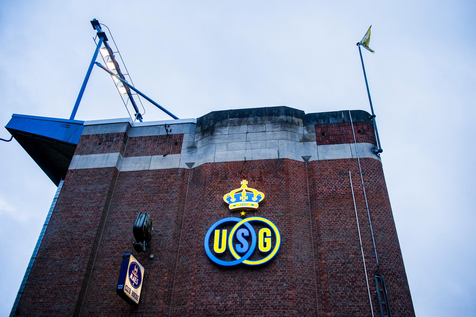 20160110 - BRUSSELS, BELGIUM: Illustration picture shows the logo of Union Saint Gilloise ahead of a friendly soccer game between second Division team Royale Union Saint-Gilloise and fourth division team RWDM Molenbeek, the derby of Brussels, Sunday 10 January 2016 in Brussels. BELGA PHOTO LAURIE DIEFFEMBACQ