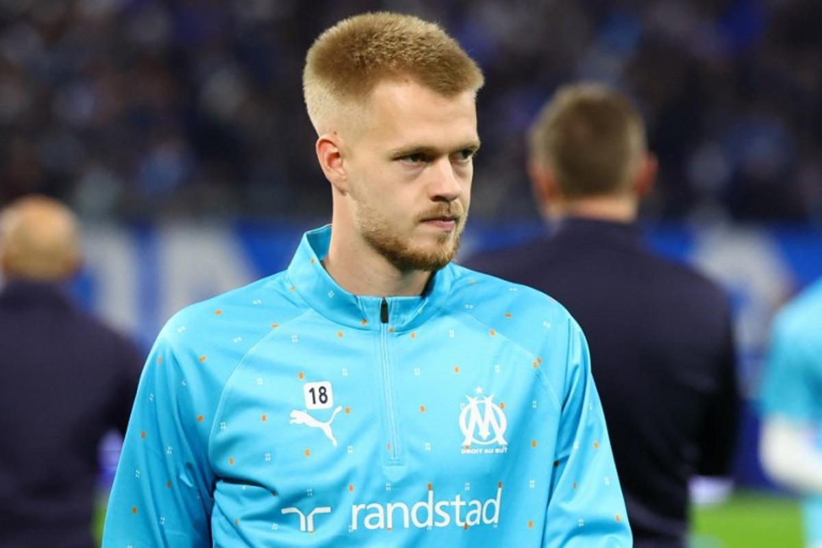 Marseille's Belgian midfielder #18 Arthur Vermeeren looks on as he warms up ahead of the UEFA Champions League, league phase day 4, football match between Olympique de Marseille (OM) and Atalanta Bergame at the Velodrome stadium, in Marseille on November 5, 2025. Clement MAHOUDEAU / AFP