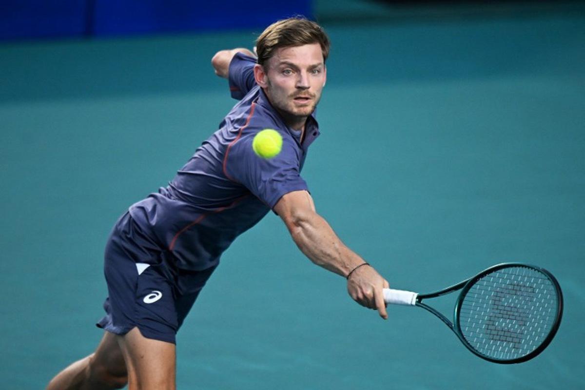 Belgium's David Goffin returns the ball to USA's Brandon Nakashima during their 2025 Mexico ATP Open 500 men´s singles tennis match at the Arena GNP Seguros in Acapulco, Guerrero State, Mexico on February 27, 2025. CARL DE SOUZA / AFP