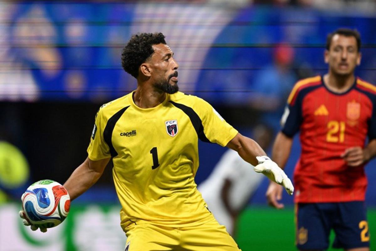 Cape Verde's goalkeeper #01 Vozinha throws the ball during the 2026 World Cup Group H football match between Spain and Cape Verde at the Atlanta Stadium in Atlanta on June 15, 2026. Roberto SCHMIDT / AFP