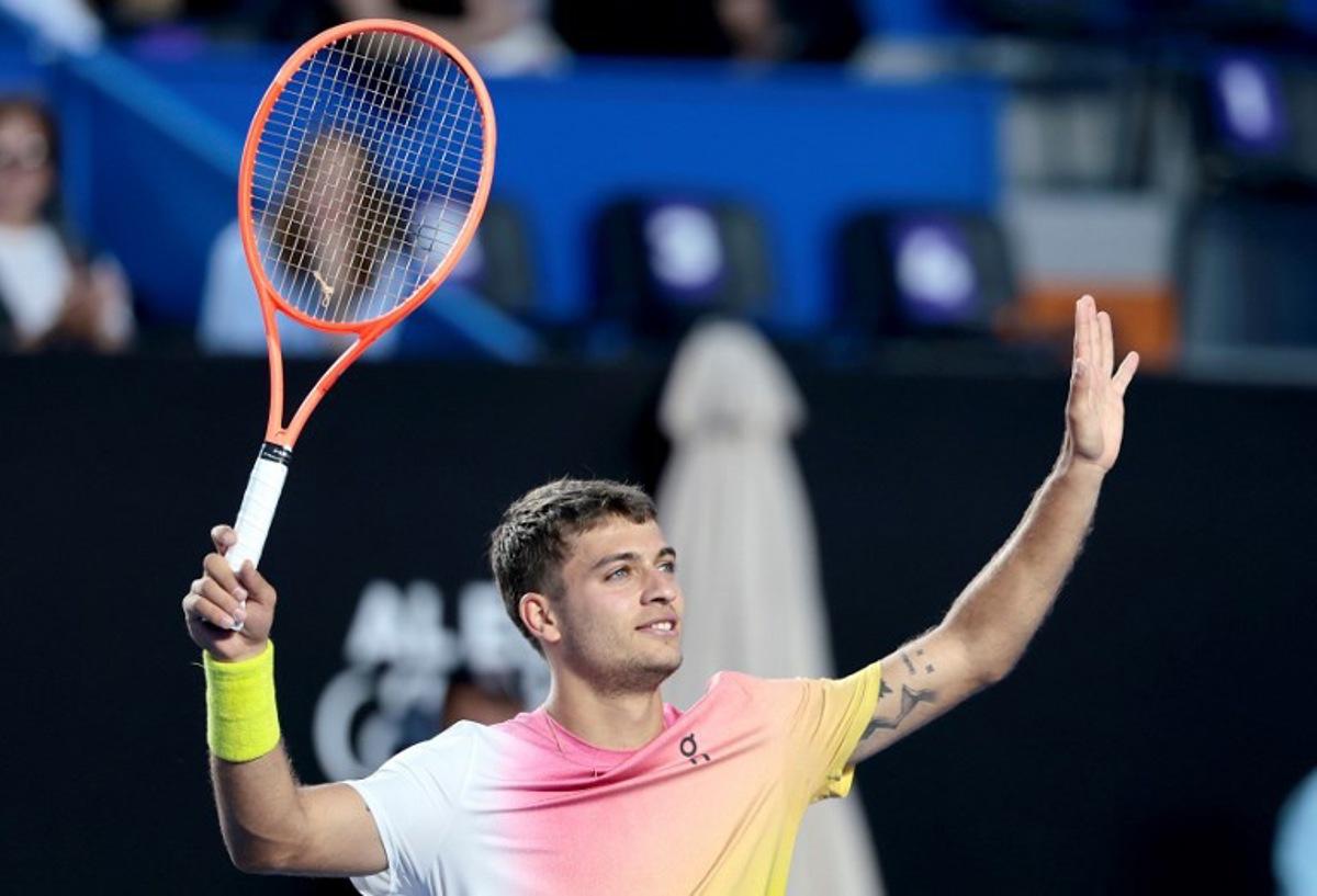 Italy's Flavio Cobolli celebrates after defeating Czech Republic's Jakub Mensik during the Ultimate Tennis showdown in Guadalajara, Jalisco state, Mexico on February 14, 2025. Ulises Ruiz / AFP