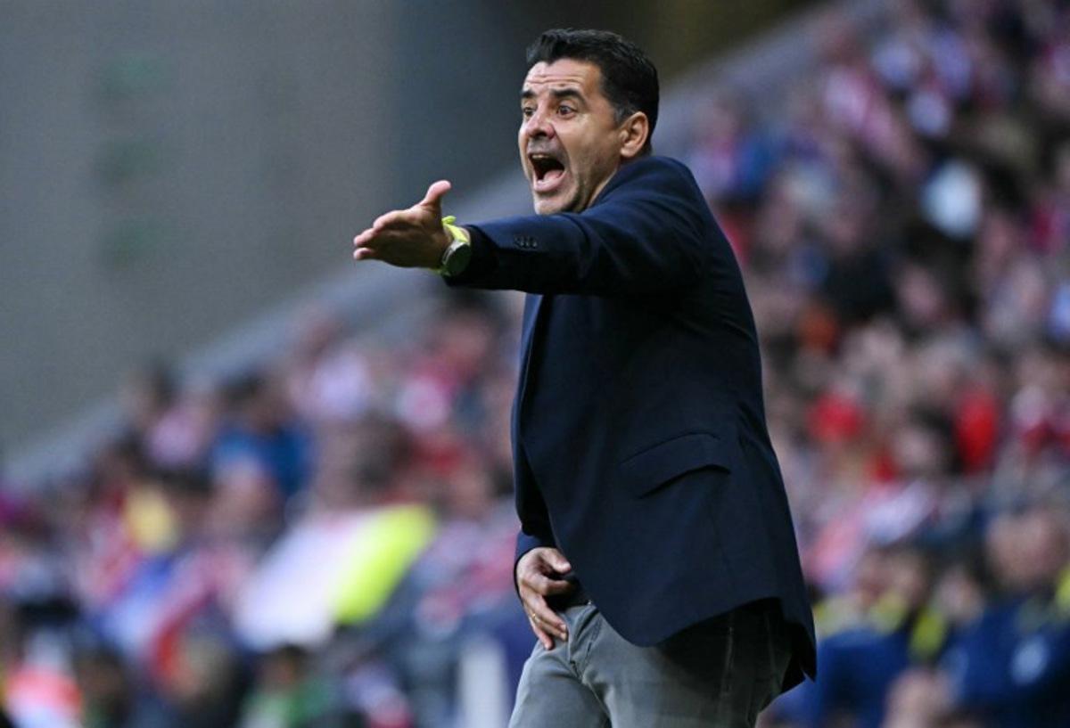 Girona's Spanish coach Michel reacts during the Spanish league football match between Club Atletico de Madrid and Girona FC at the Metroplitano stadium in Madrid on May 17, 2026. Javier SORIANO / AFP