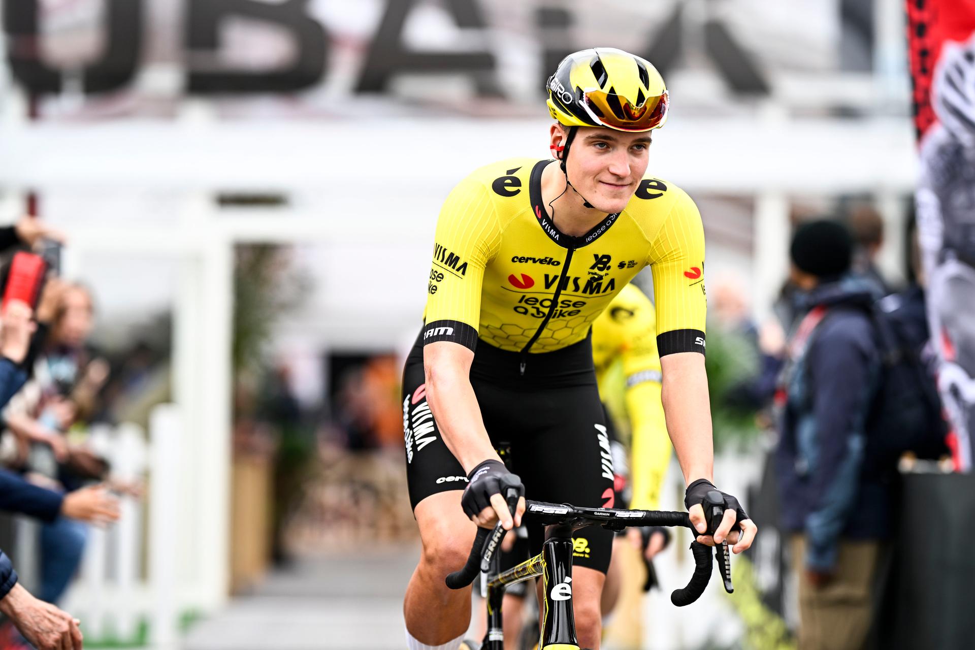 German Niklas Behrens of Team Visma-Lease a Bike pictured at the start of the men elite race of the 'Paris-Roubaix' one day cycling race, 259,2 km from Compiegne to Roubaix, France, on Sunday 13 April 2025. BELGA PHOTO JASPER JACOBS