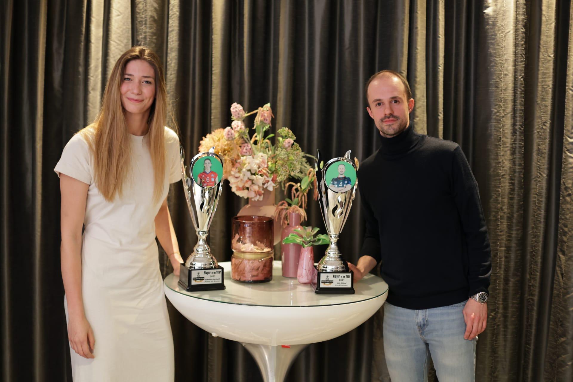 Stijn D'Hulst en Silke Van Avermaet verkozen als beste speler en speelster van dit seizoen.