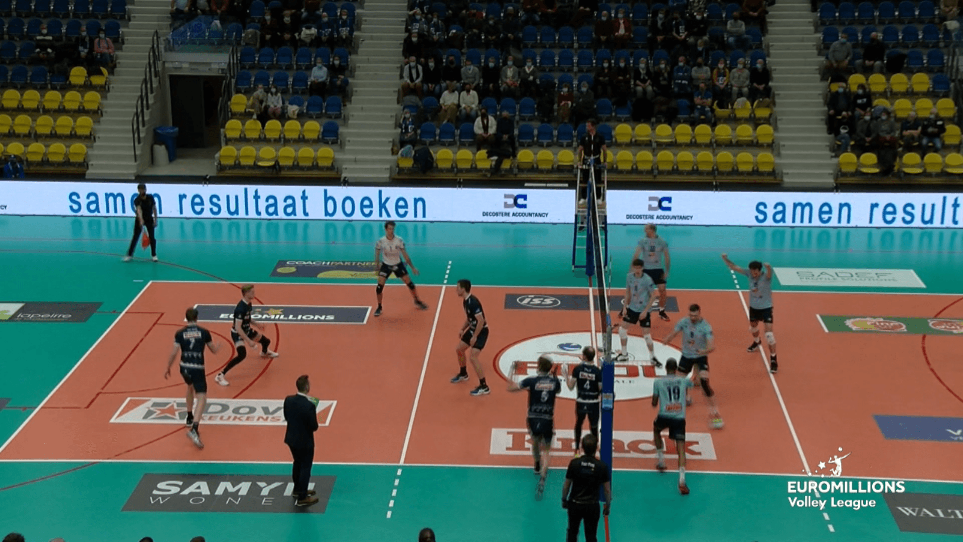Verslag Roeselare vs Waremme Volley bekijk je hier terug