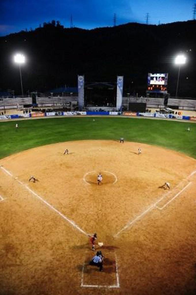 Overview of Independencia Stadium during the 12th Women's Softball World Championship game Japan vs USA, in Caracas on July 1, 2010. The USA won 4-0. AFP PHOTO/Miguel Gutierrez