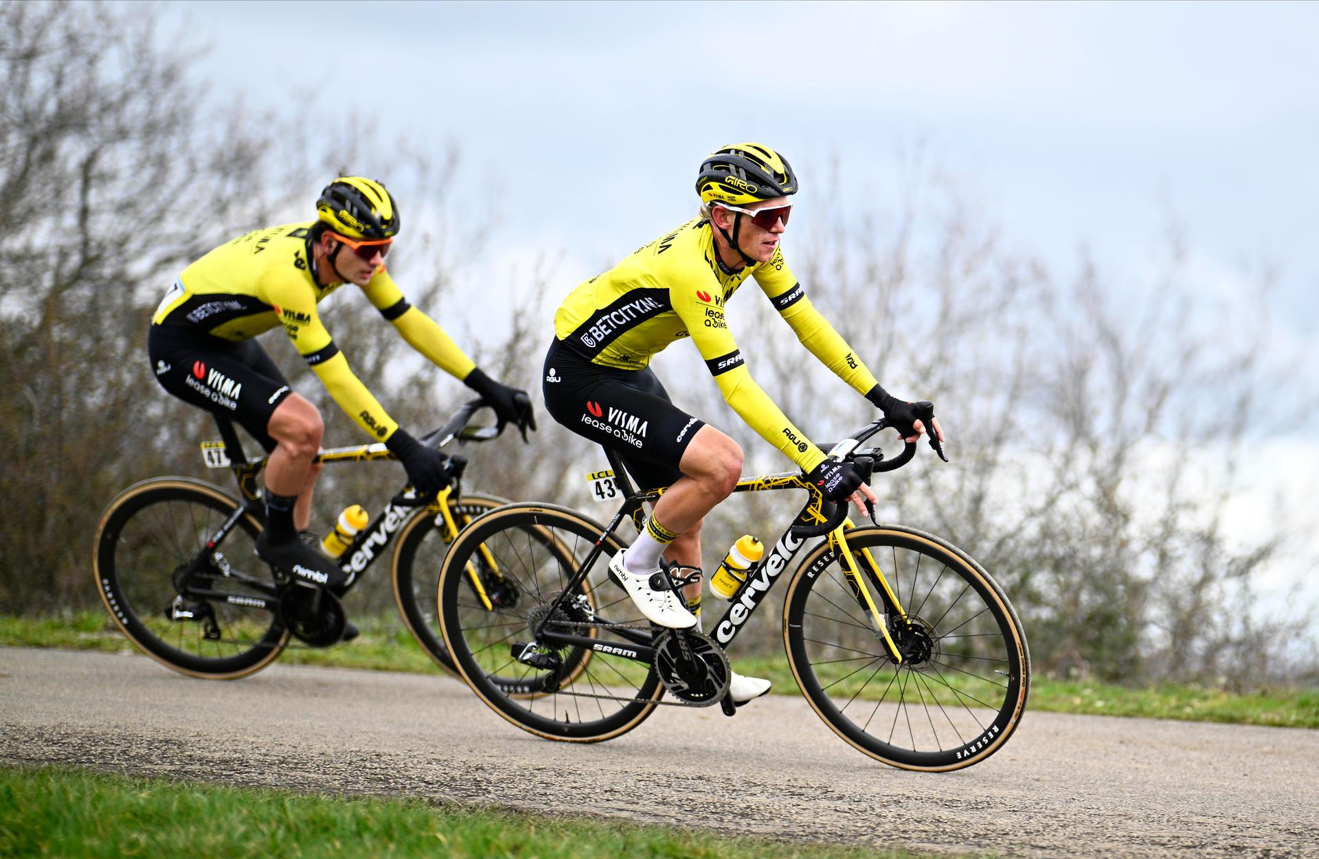Dutch Mick Van Dijke of Team Visma-Lease a Bike and Dutch Koen Bouwman of Team Visma-Lease a Bike pictured in action during the fourth stage of the Paris-Nice eight days cycling stage race, a race of 183km from Chalon-sur-Saone to Mont Brouilly, France, Wednesday 06 March 2024. BELGA PHOTO JASPER JACOBS